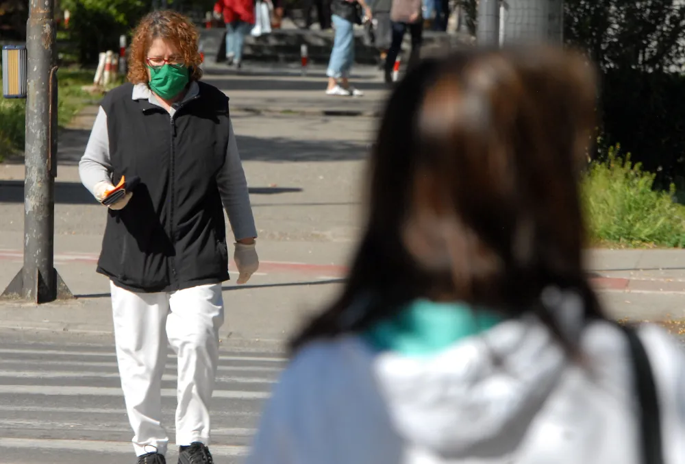 korona ulica maske maska