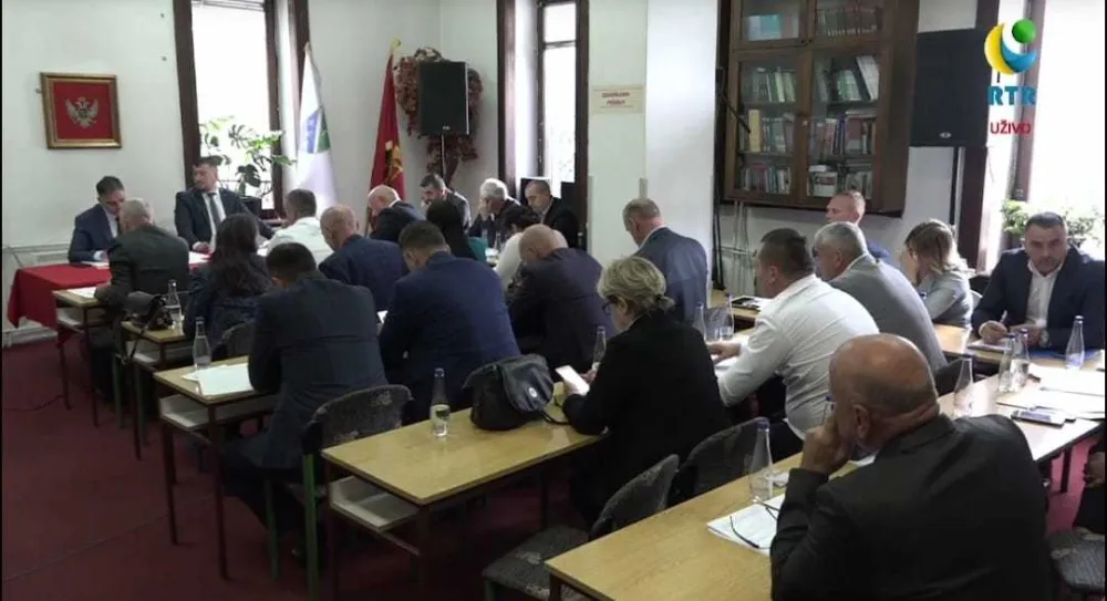 Одборници СО Рожаје на јучерашњем засједању