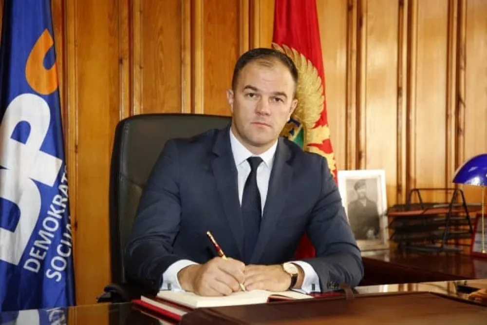 Иван Митровић