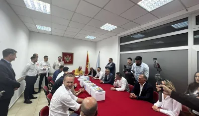 Demokrate-Ujedinjena Crna Gora-Demos predali listu