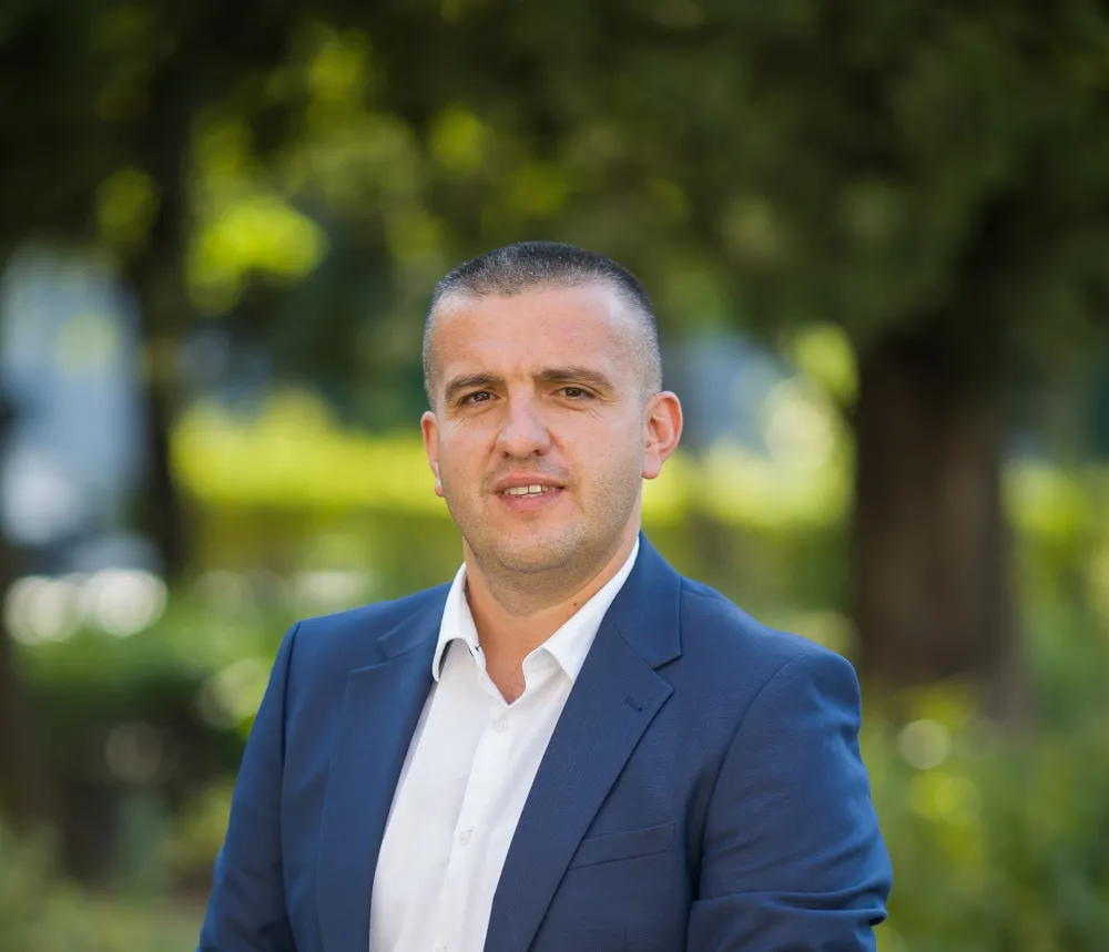 Adnan Striković