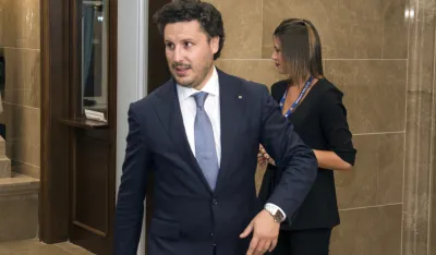 Odložena konferencija za medije: Abazović mora u ANB