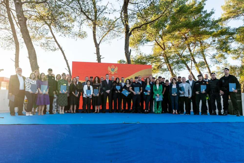 Adžić: Biti službenik MUP-a znači biti izvan političke, vjerske i nacionalne pripadnosti