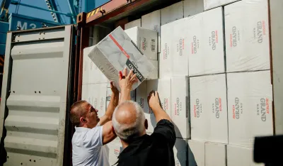 slobodna zona, luka bar, zapljena cigareta