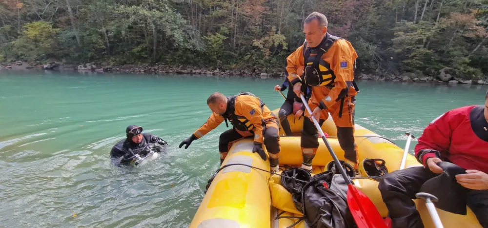 Ronioci pretražuju Taru