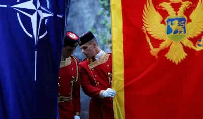 Prozapadni kurs moguće ostvariti jedino uz aktivno prisustvo SAD i EU