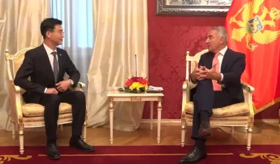 (VIDEO) Đukanović primio akreditivna pisma novoimenovanih ambasadora