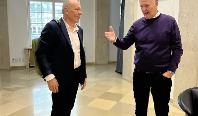 Jak&scaron;a Ćalasan sa direktorom muzeja Albertina Klaus Albrehtom &Scaron;rederom