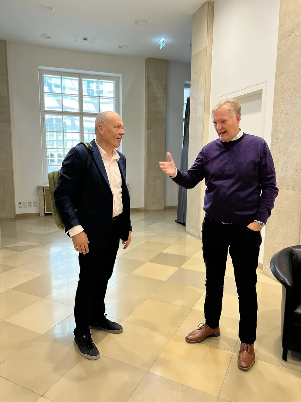 Jak&scaron;a Ćalasan sa direktorom muzeja Albertina Klaus Albrehtom &Scaron;rederom