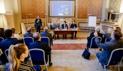 Abazović promovisao autorsku knjigu u Rimu