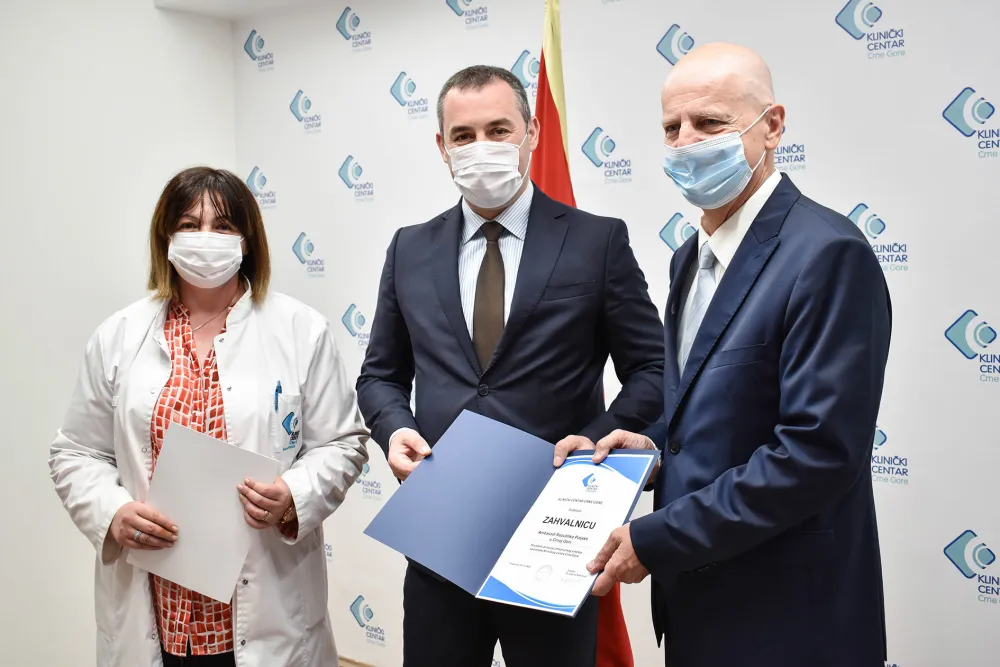 Ambasada Poljske donira ultrazvučni aparat Kliničkom centru