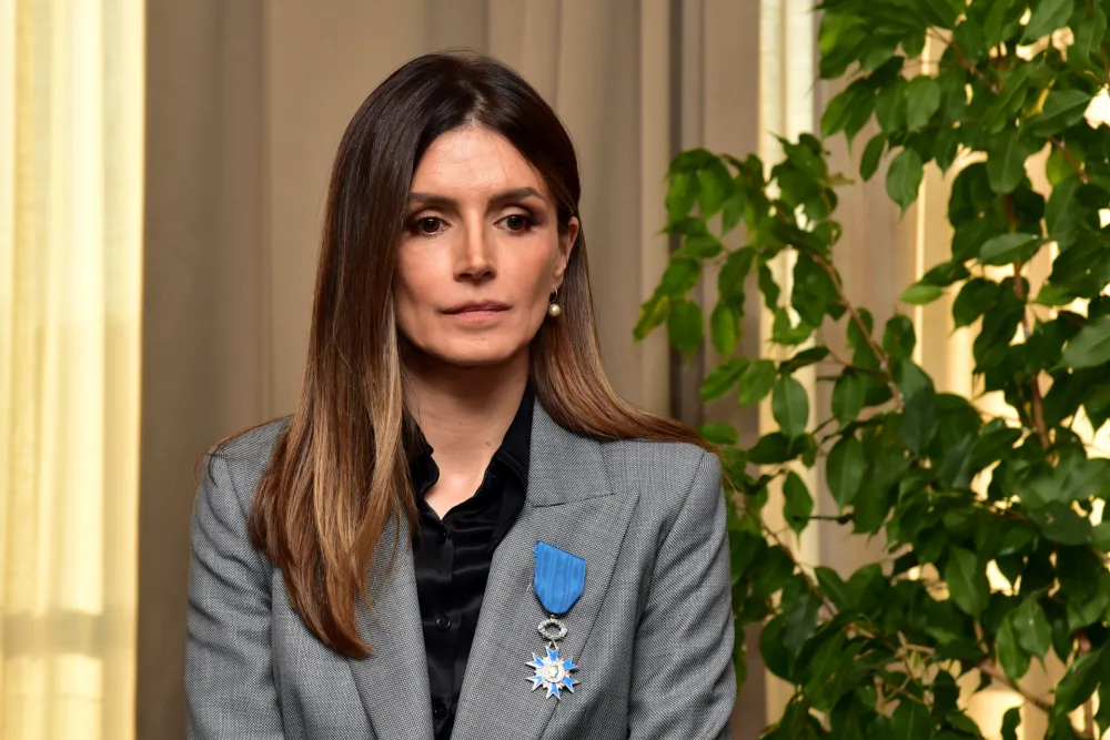 Milica Perisic dodjela ordena od strane Franciske ambasade