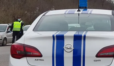 Uhap&scaron;ena dva vozača: Vozili pijani