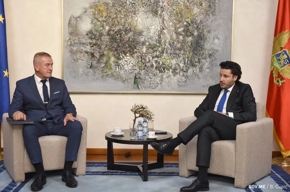 Abazović: Država nije gluva na zahtjeve pripadnika Uprave policije