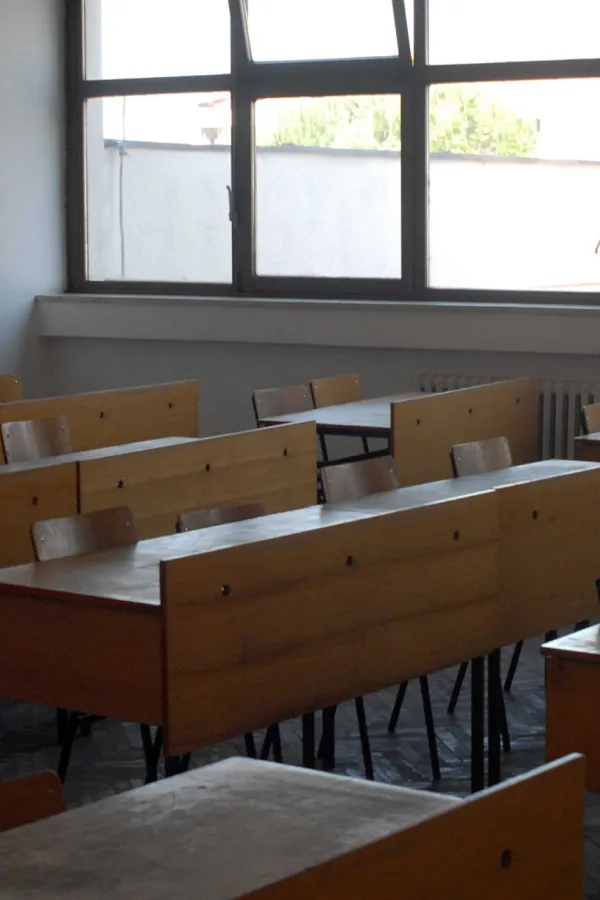 Sumnjaјu da јe računovođa o&scaron;tetio O&Scaron; "Vuk Karadžić" u Beranama za 13.550 eura
