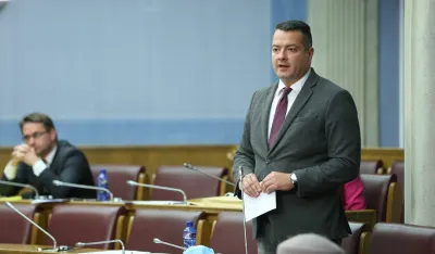 Адријан Вуксановић