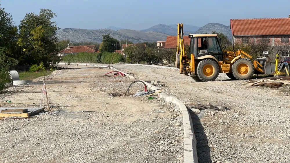 (VIDEO) Stanovnici Mataguža nezadovoljni kako napreduјu radovi na regionalnom putu