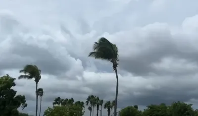 Broj žrtava nakon tropske oluje porastao na 72