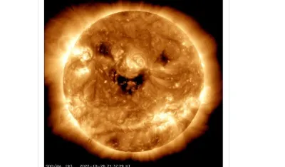 Postalo pravi hit: NASA objavila sliku Sunca koje izgleda kao da se smije