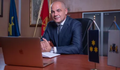 Мило Божовић