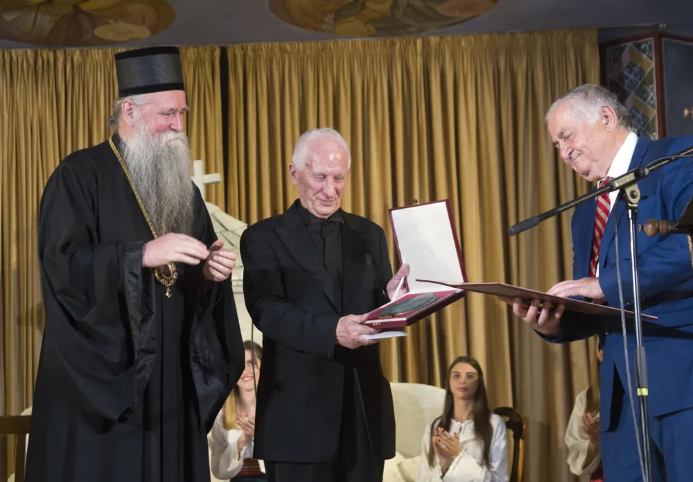 urucenje nagrade izviiskra njegoseva