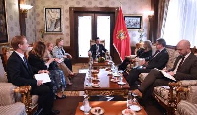 sa ambasadorima Kvinte