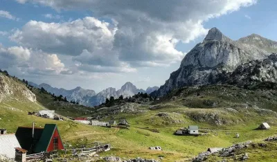 Свијет у малом на Сињајевини