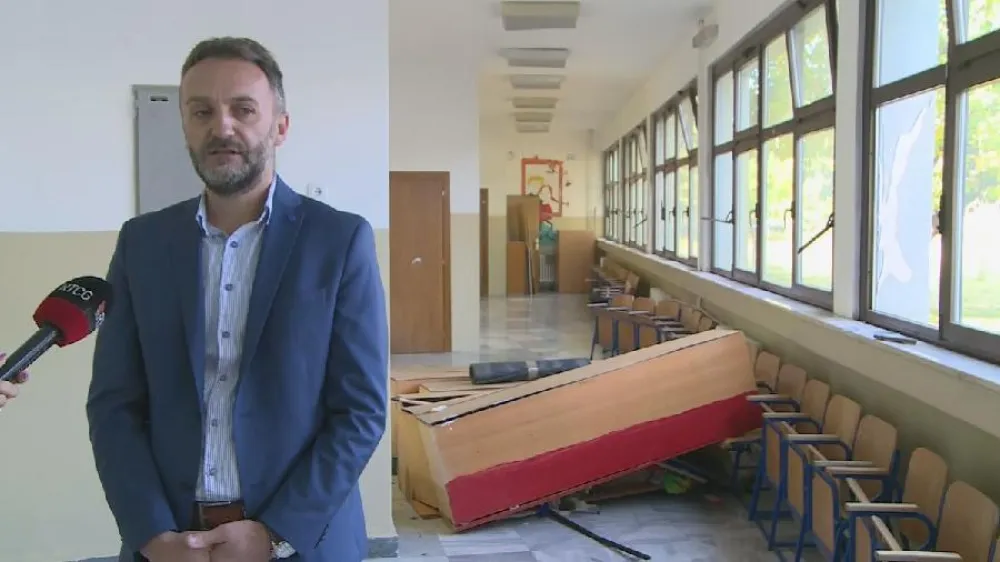 Vandali u O&Scaron; "&Scaron;tampar Makarije" polomili prozore i inventar