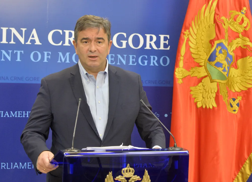 Pres Medojevica oko sverca cigareta, Nebojsa Medojevic