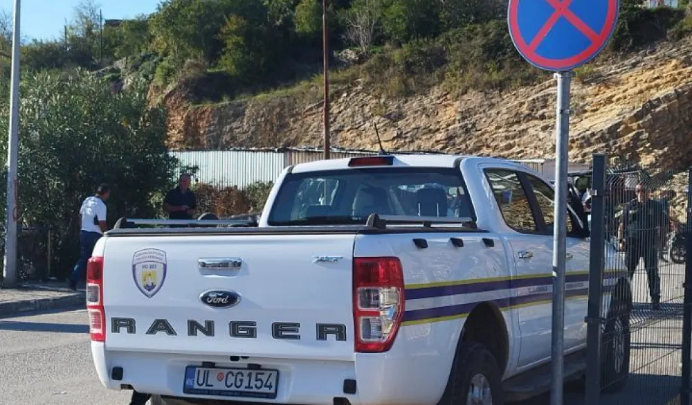 Ulcinjski komunalni policajci pi&scaron;u kazne, a nemaјu stručni ispit i licence