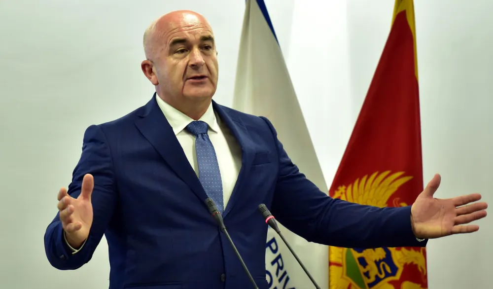 Sastanak Dritana Abazovica i ministara u Privrednoj komori