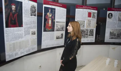 Историјски дио изложбе у књижари МС