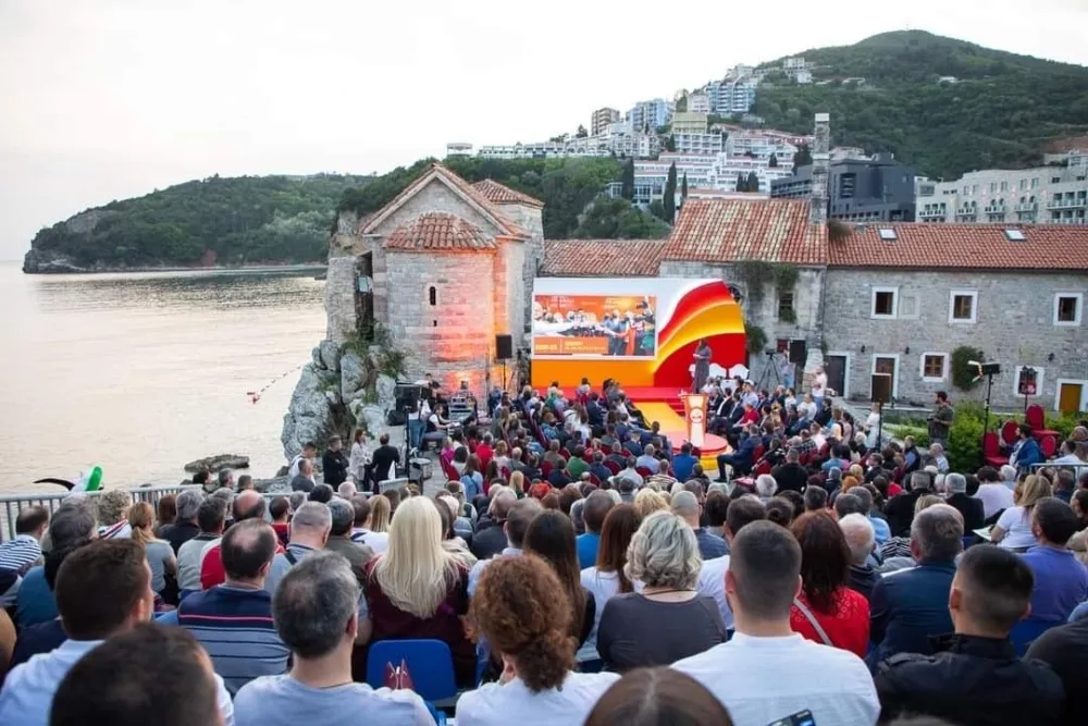 FOTO: Demokrate Budva 