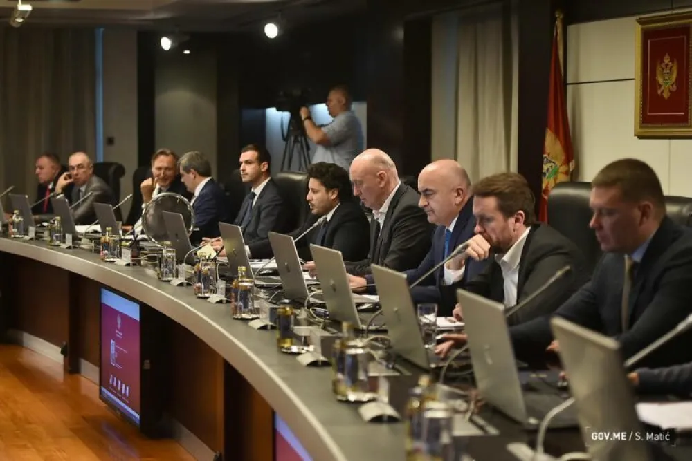 Са раније сједнице Владе