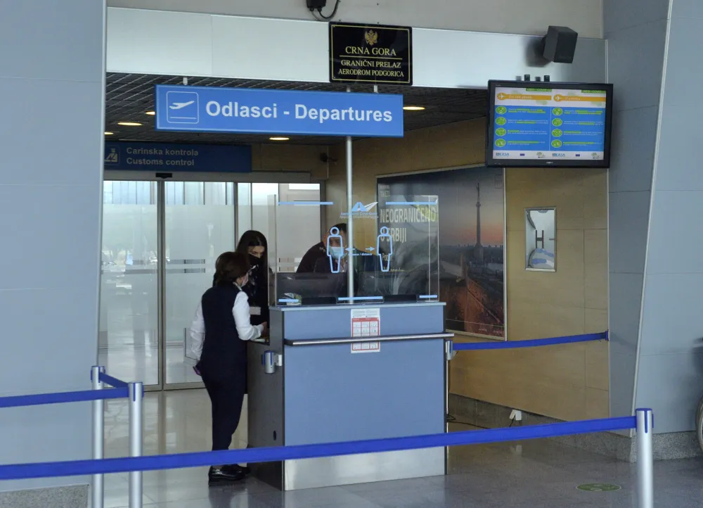 Air Montenegro prvi let, Air Montenegro, nova avio kompanija cg, Aerodrom Podgorica, aerodrom, zgrada aerodroma