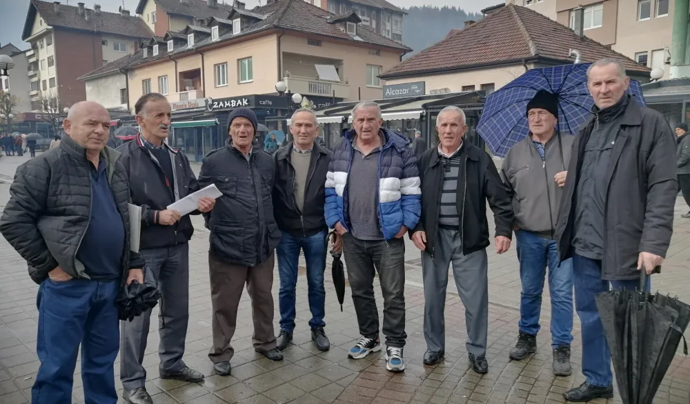 Некада их било 58 а сада само 12: Инвалиди рада из Рожаја