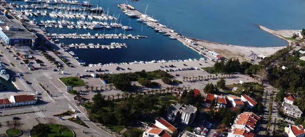 &Scaron;estorica maloljetnika tukla vr&scaron;njaka u Baru: Nasilnik žrtvi tražio da mu poljubi patike