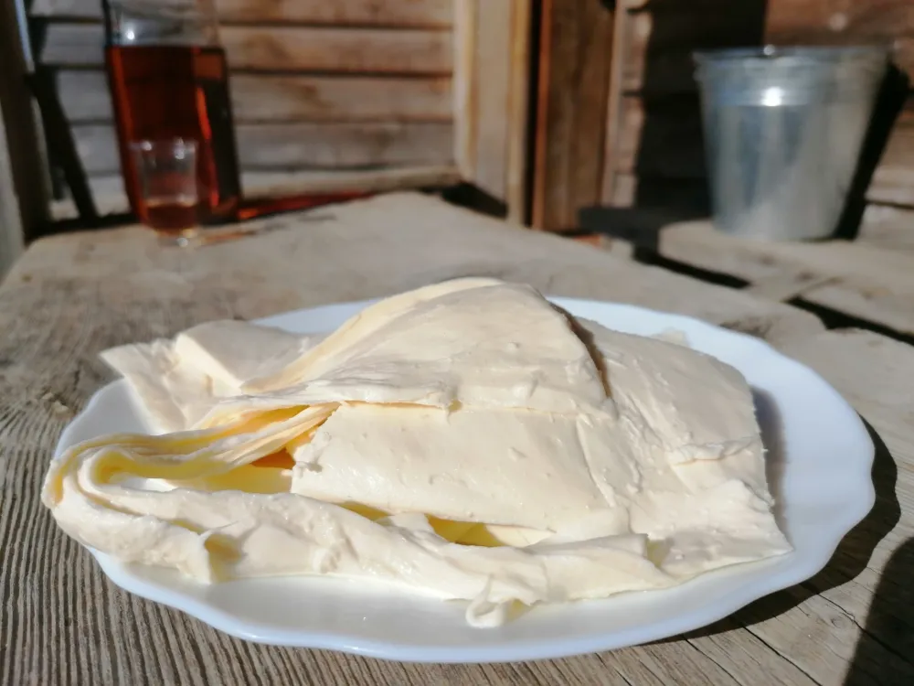 Kad varenika "oćuti" i "prozukne", nastaje lisnati sir