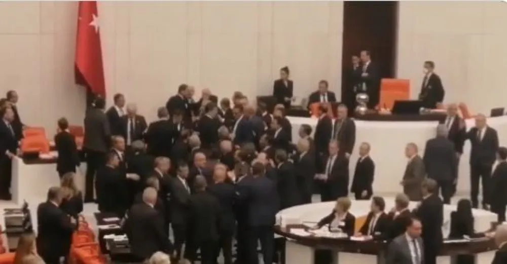 Tuča u parlamentu Turske