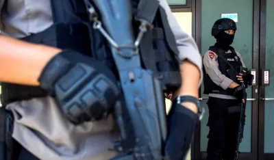 Bomba&scaron;ki napad na policiјsku stanicu u Indoneziјi