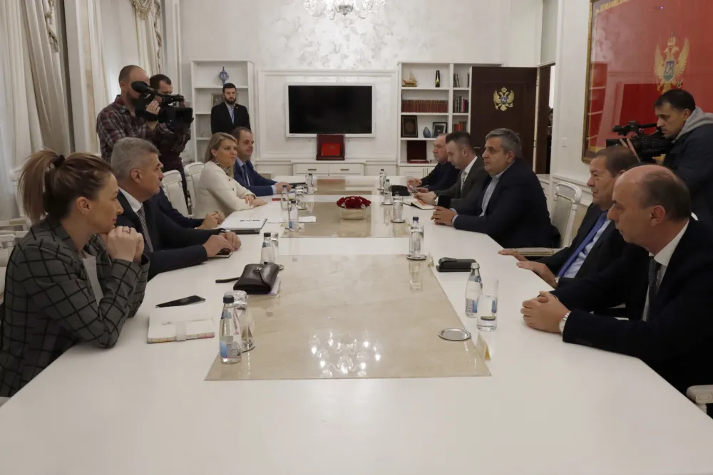 sastanak parlamentarnih partija