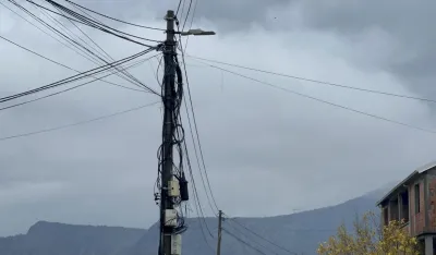 (FOTO) Stanovnici Ulice na Staroj Zlatici pozivaju CEDIS da rije&scaron;i problem: Dјeca nam uče pod &scaron;terikama
