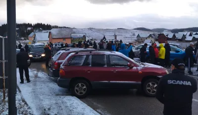 Vlasnici nelegalnih vikendica na Žabljaku poručili: Pustili nas da gradimo, a sada hoće da ru&scaron;e