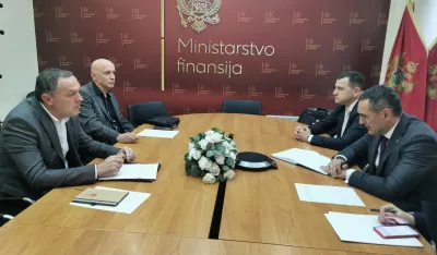 Sastanak Damjanovića i Vojinovića sa predstavnicima Sindikata prosvjete