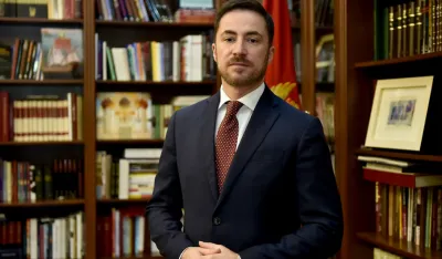 Александар Богдановић 