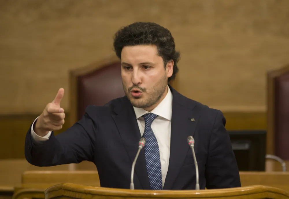 Abazović: Đukanović nema mogućnost da raspusti parlament