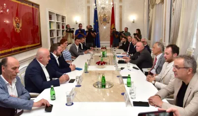 PARLAMENTARNA VECINA SASTANAK POVODOM FORMIRANJA NOVE VLADE - LAZAR RUZIC