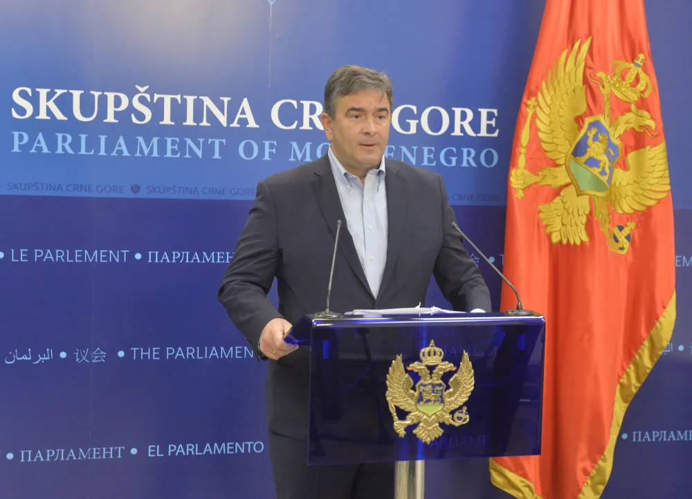 Medojević: Novoviću ne brukaj se, Milo&scaron;ević ne može biti &scaron;ef kriminalne grupe, to je premijer