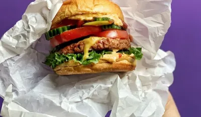 Pljeskavica i ćevapi među 100 najboljih jela na svijetu