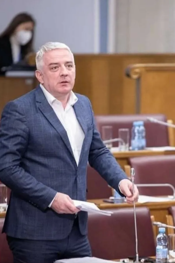 Јован Вучуровић